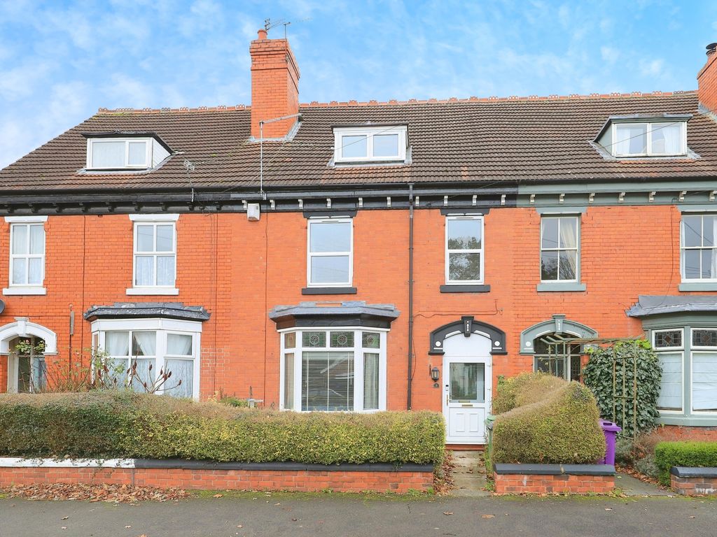 4 bed terraced house for sale in Balfour Crescent, Wolverhampton, West Midlands WV6, £325,000