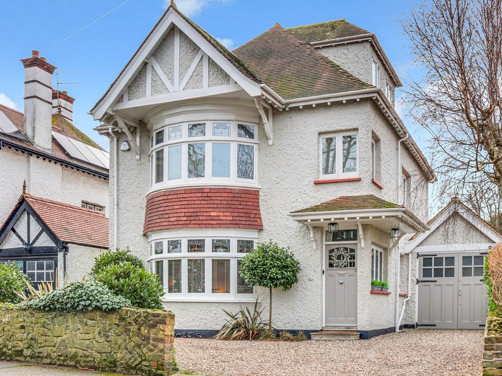 6 bed detached house for sale in Burges Road, Thorpe Bay SS1, £1,250,000