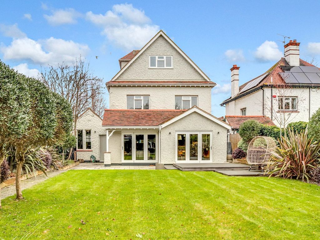 6 bed detached house for sale in Burges Road, Thorpe Bay SS1, £1,250,000