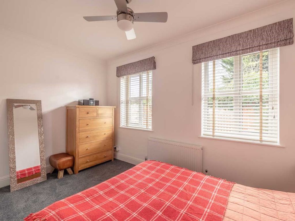 2 bed terraced house for sale in Alston Gardens, Maidenhead SL6, £475,000