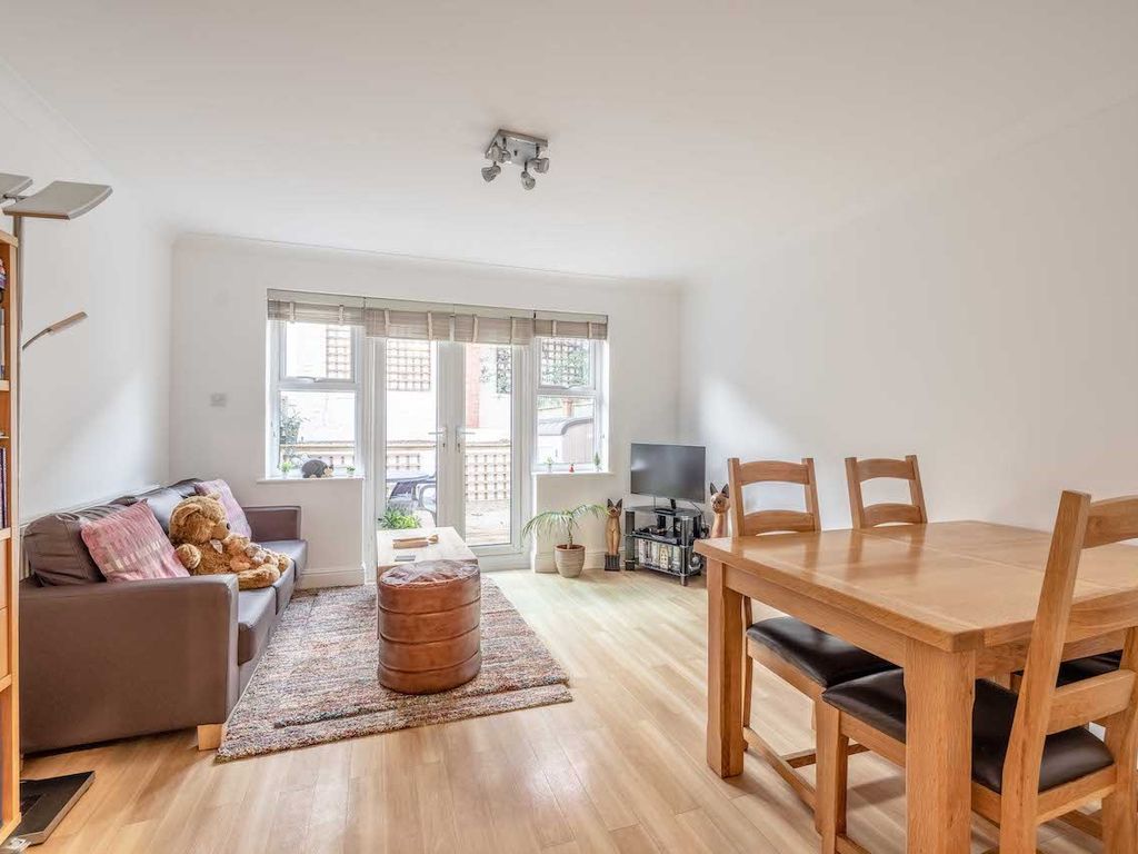2 bed terraced house for sale in Alston Gardens, Maidenhead SL6, £475,000