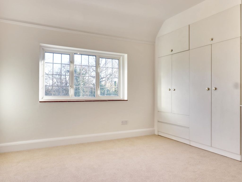 4 bed property for sale in Rowney Gardens, Sawbridgeworth CM21, £900,000