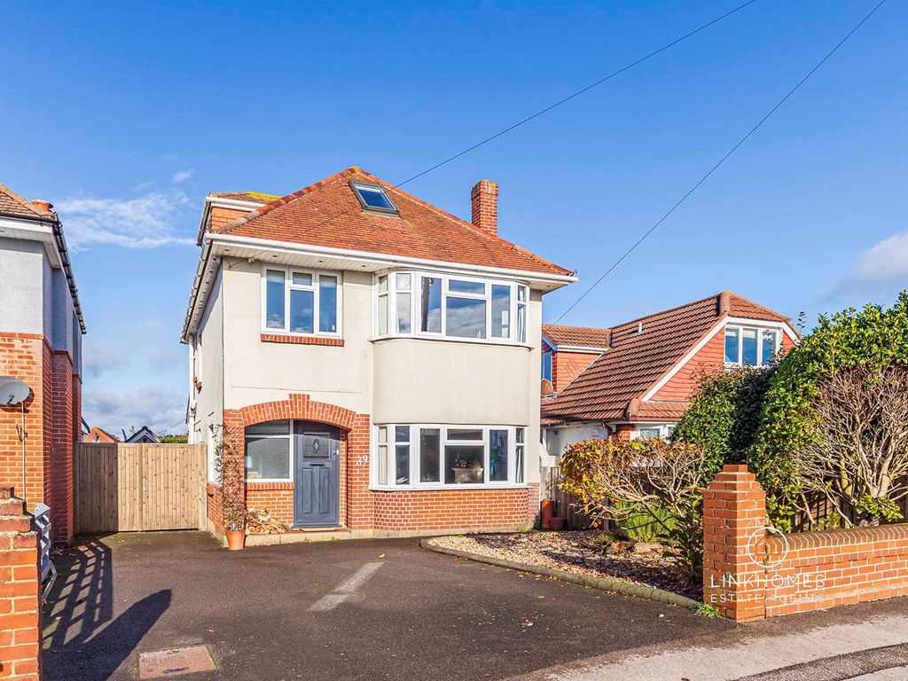 4 bed detached house for sale in Dorchester Road, Oakdale, Poole BH15, £550,000