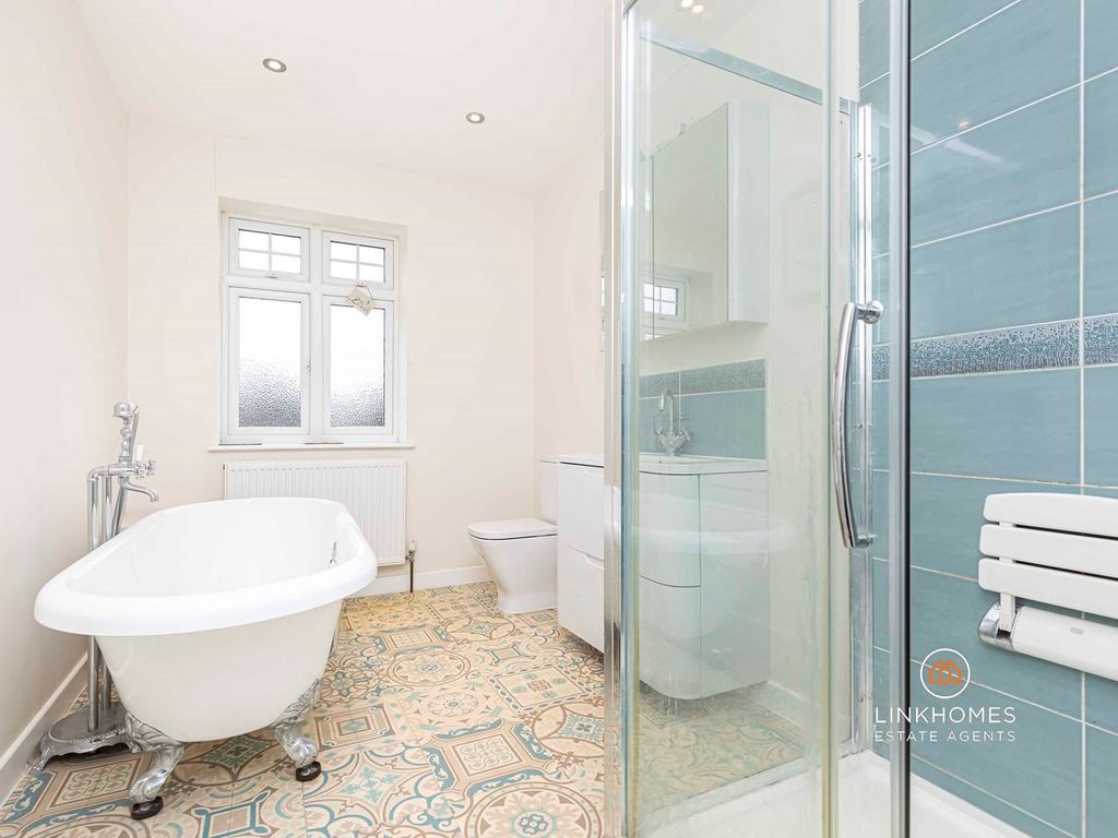 4 bed detached house for sale in Saxonhurst Road, Bournemouth BH10, £650,000