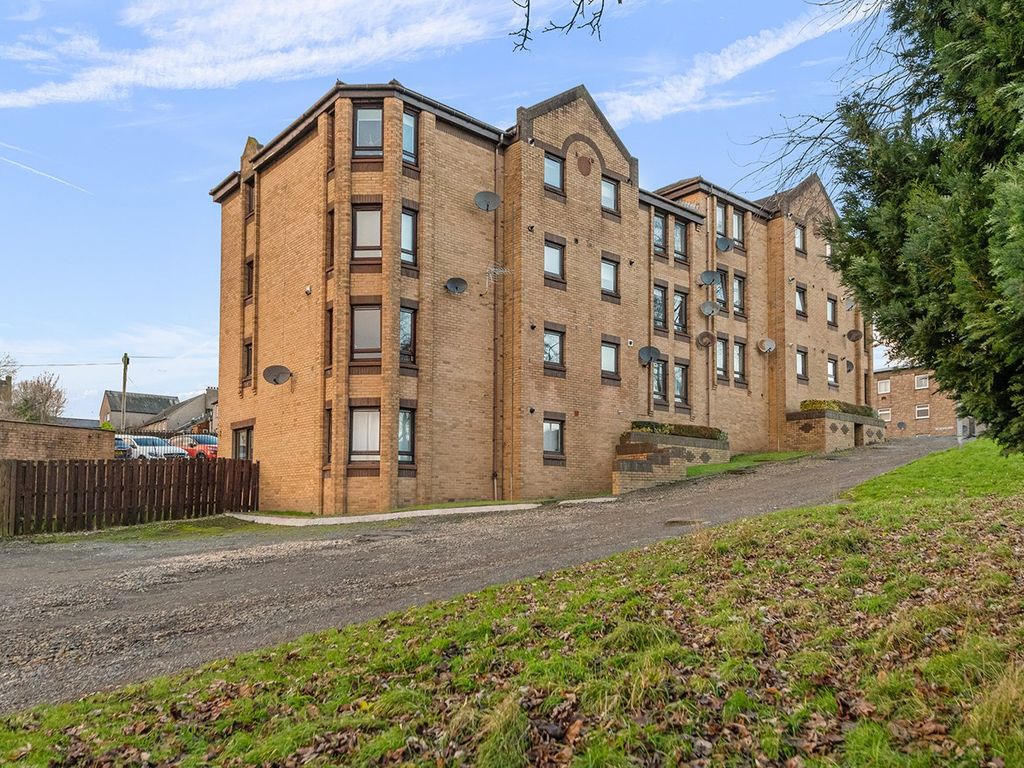 2 bed flat for sale in Main Street, Camelon, Falkirk FK1, £84,000