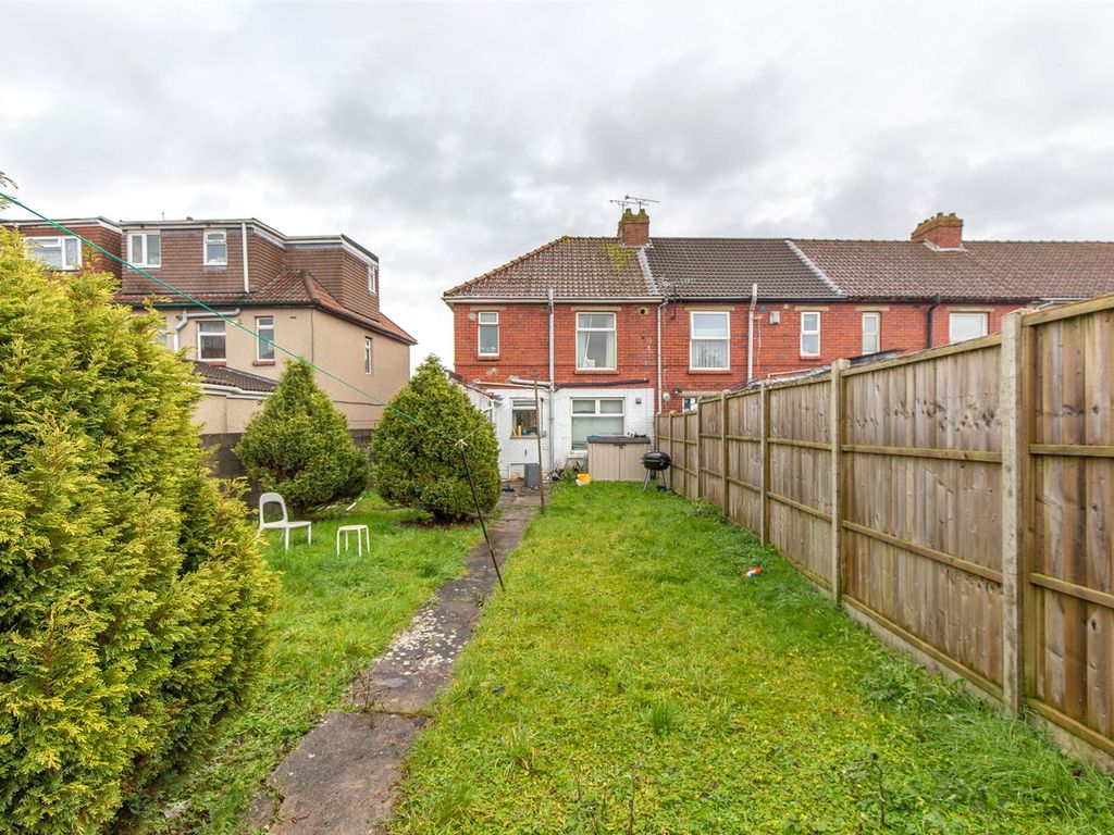 3 bed end terrace house for sale in Filton Avenue, Horfield, Bristol BS7, £375,000