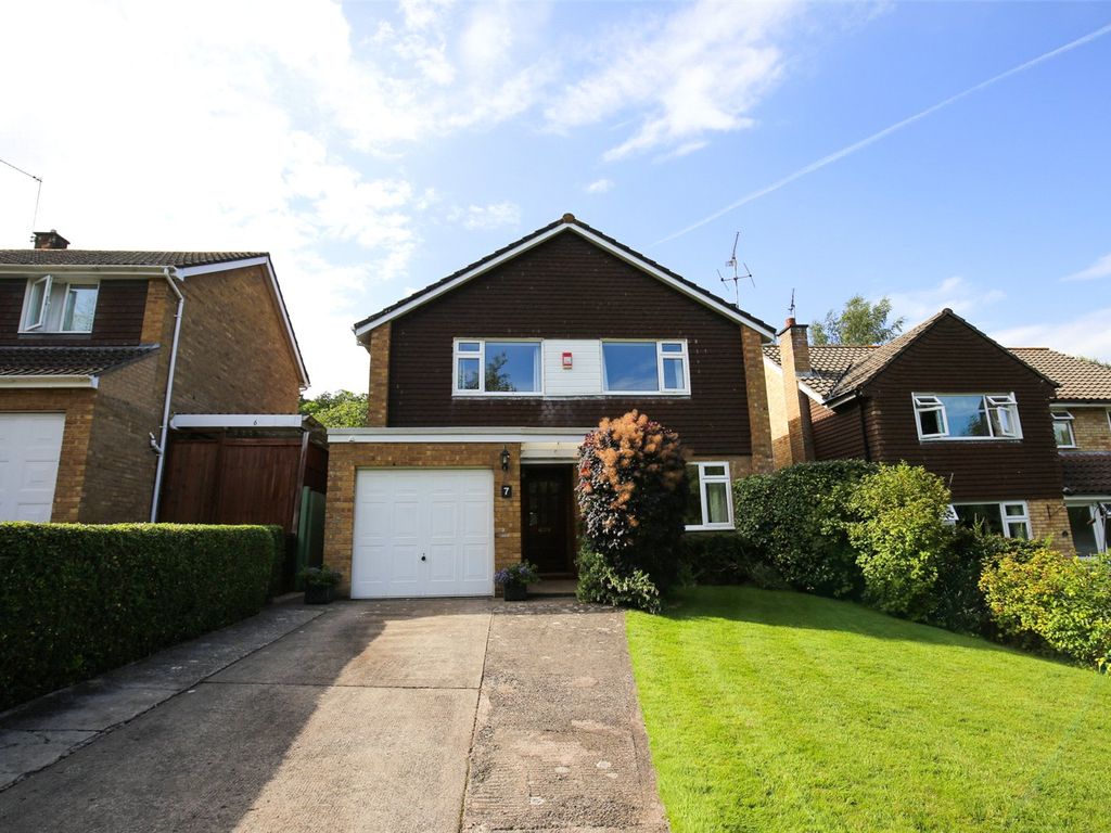 4 bed detached house for sale in Chardstock Avenue, Bristol BS9, £660,000