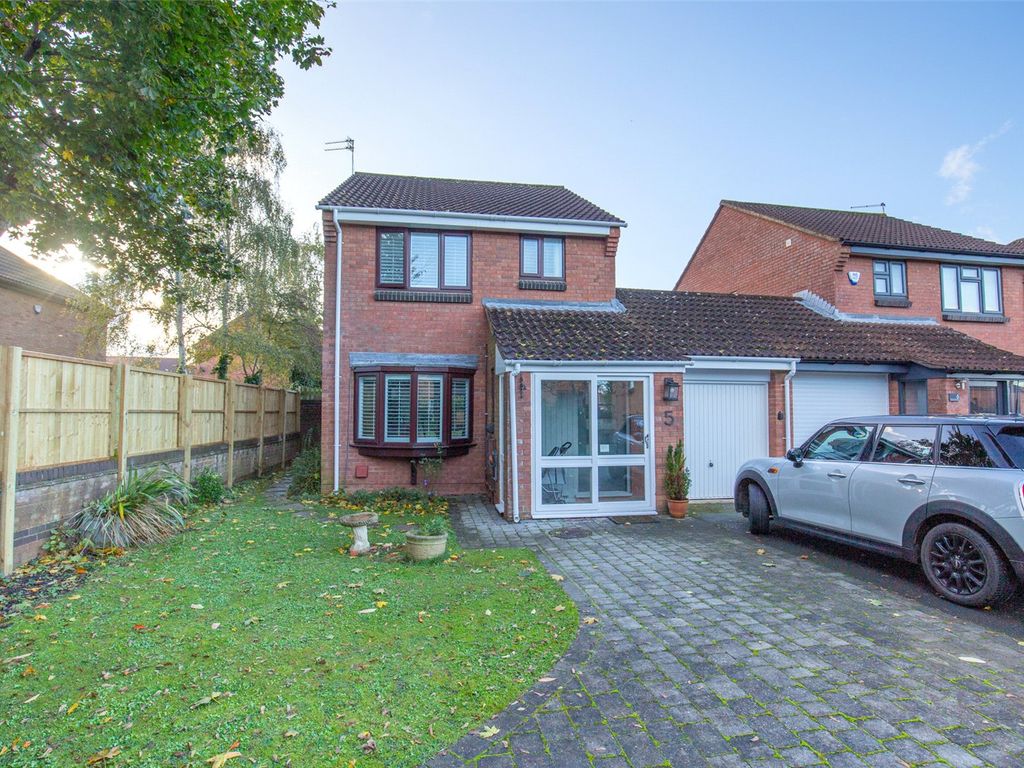 3 bed link-detached house for sale in Remenham Drive, Bristol BS9, £670,000