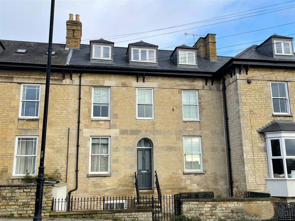 2 bed flat to rent in Apartment 3, Brownlow Terrace, Stamford PE9, £1,095 pcm