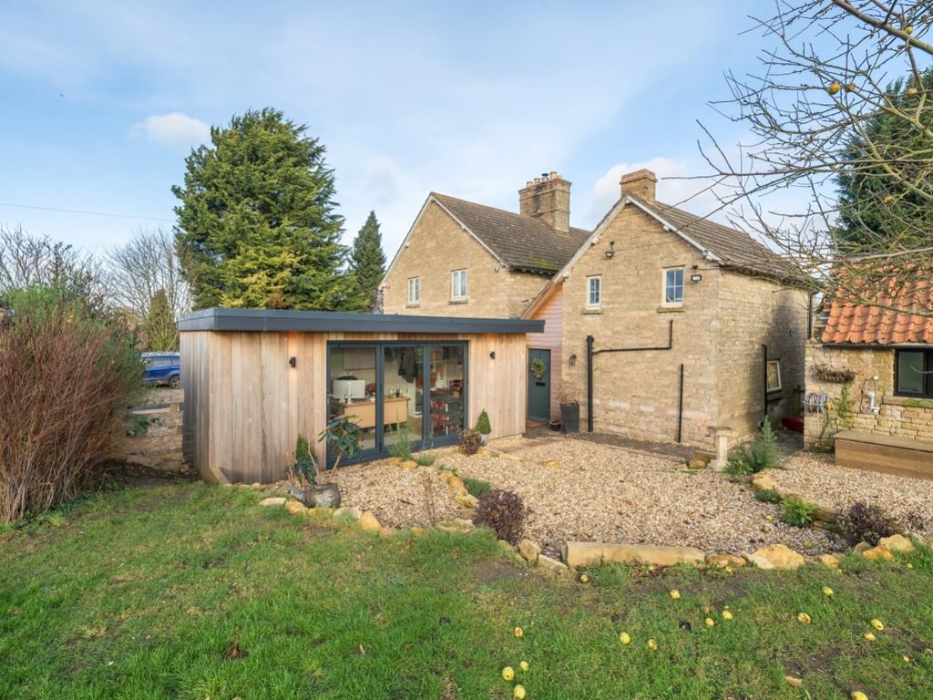 3 bed cottage for sale in Hall Cottages Hall Lane, Grantham, Lincolnshire NG31, £485,000