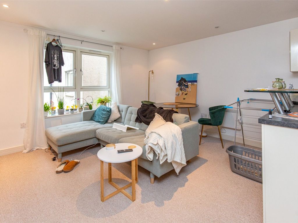 1 bed flat for sale in Merchants Road, Clifton, Bristol BS8, £260,000