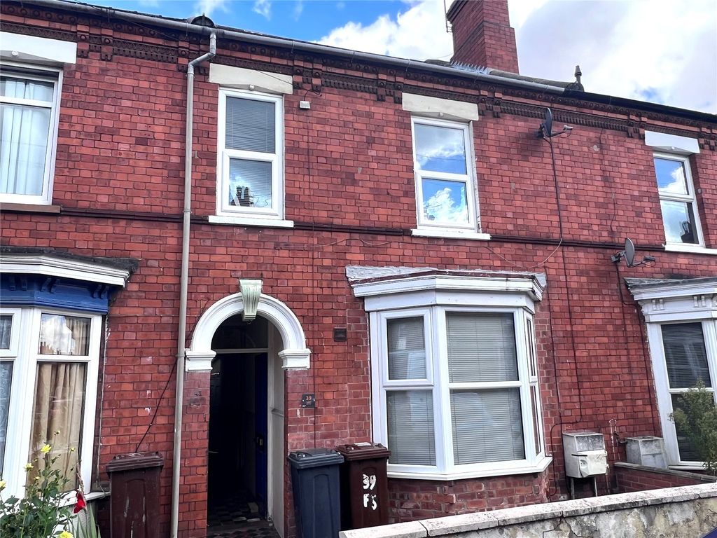 3 bed terraced house to rent in Foster Street, Lincoln LN5, £850 pcm