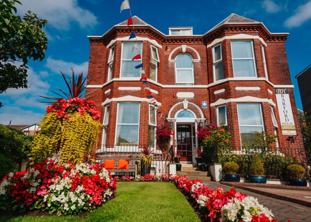 7 bed block of flats for sale in Barford House, Avondale Road, Southport PR9, £600,000