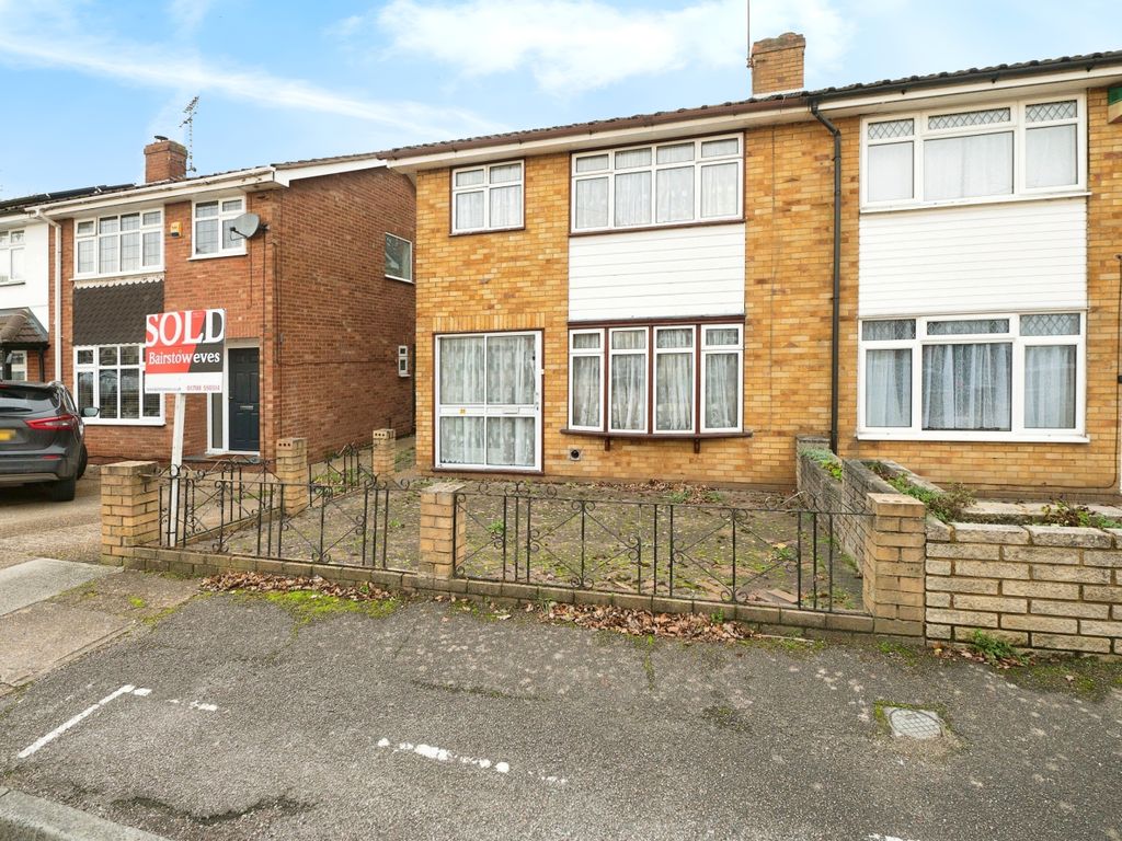 3 bed semi-detached house for sale in Palmerston Road, Rainham RM13, £290,000