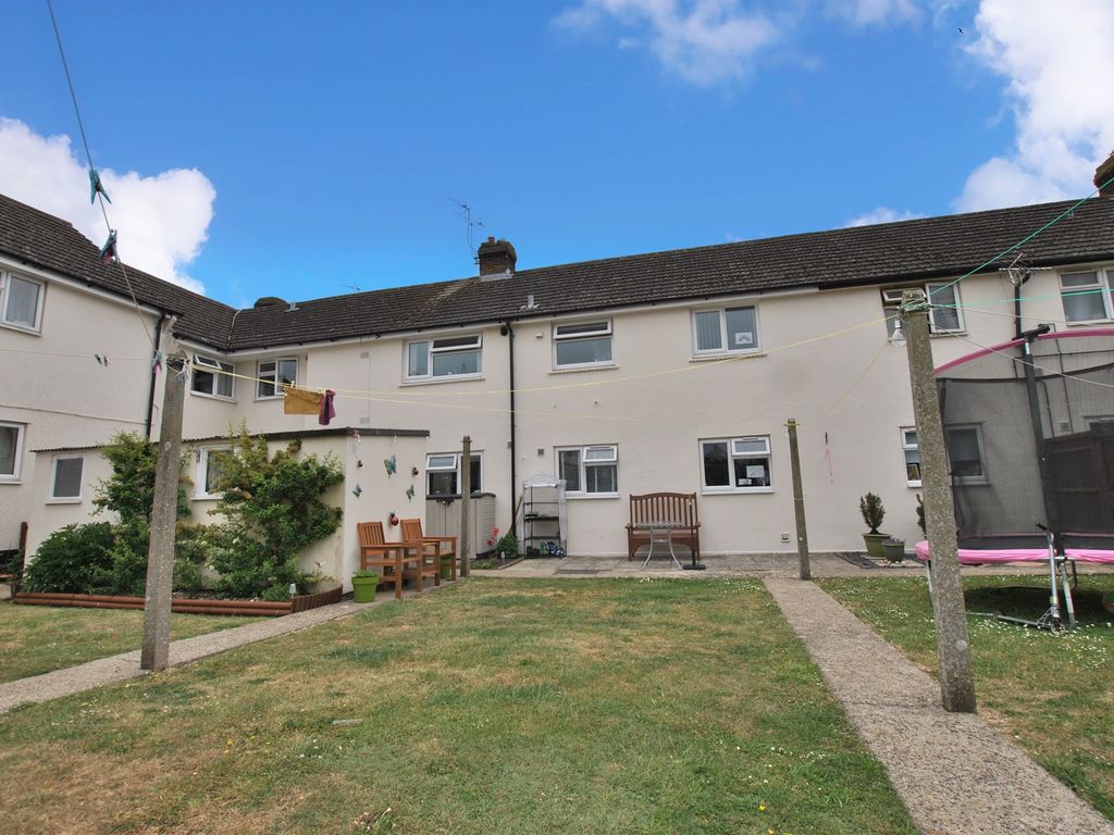2 bed flat for sale in Colwell Road, Berinsfield, Wallingford OX10, £130,000