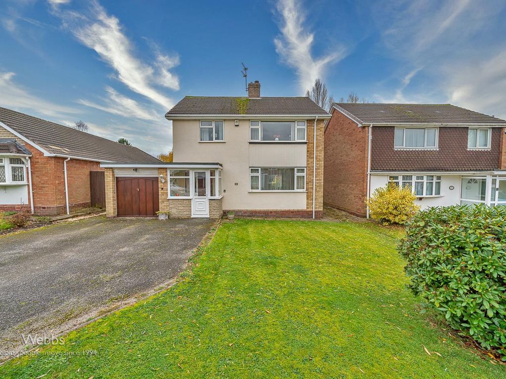 3 bed detached house for sale in Richard Road, Walsall WS5, £425,000