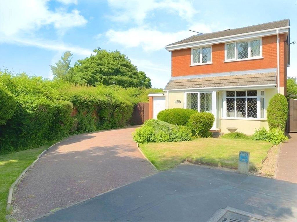3 bed detached house for sale in Edward Road, Perton Wolverhampton, Staffordshire WV6, £315,000