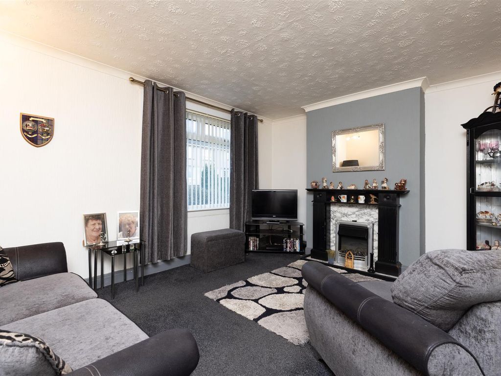 4 bed property for sale in Brahan Terrace, Perth PH1, £143,950