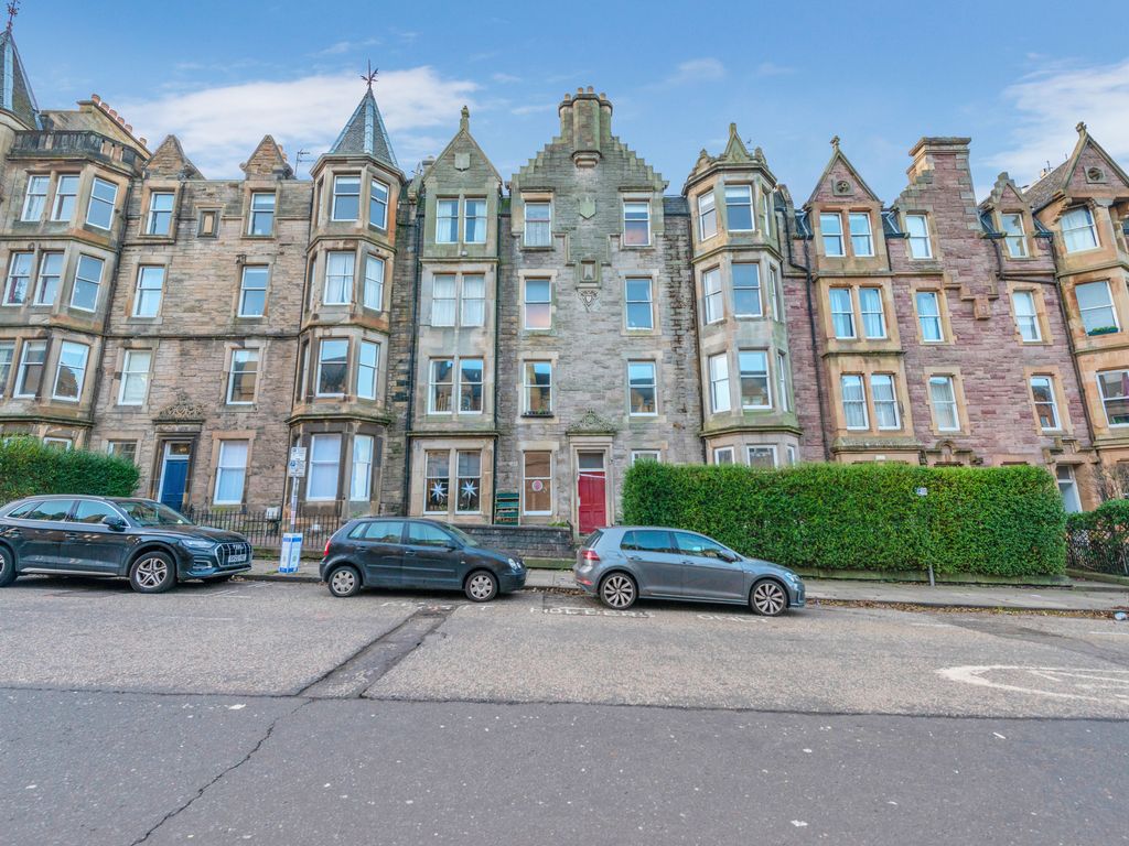 3 bed flat to rent in Marchmont Road, Edinburgh EH9, £2,550 pcm