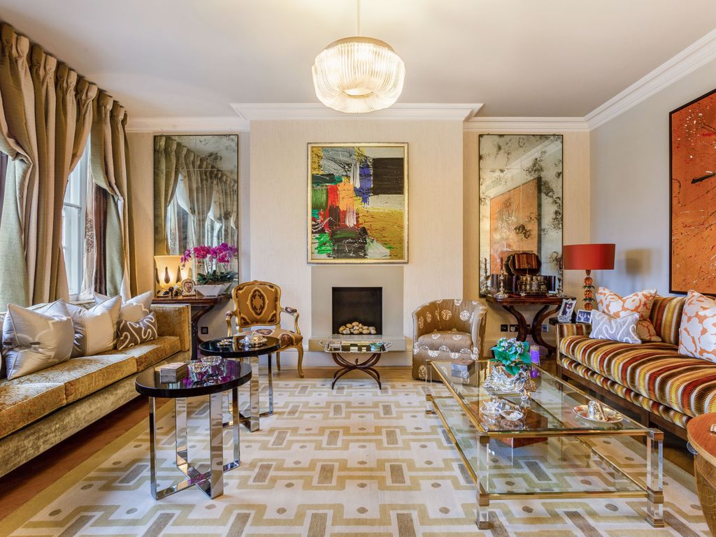 3 bed flat for sale in St. Mary Abbots Court, London W14, £3,275,000