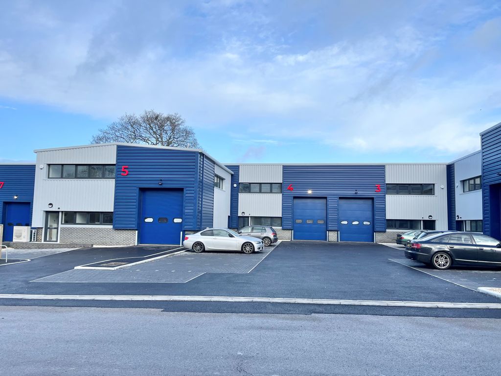 Industrial to let in Unit 8 Winchester Hill Business Park, Winchester Hill, Romsey SO51, £28,750 pa