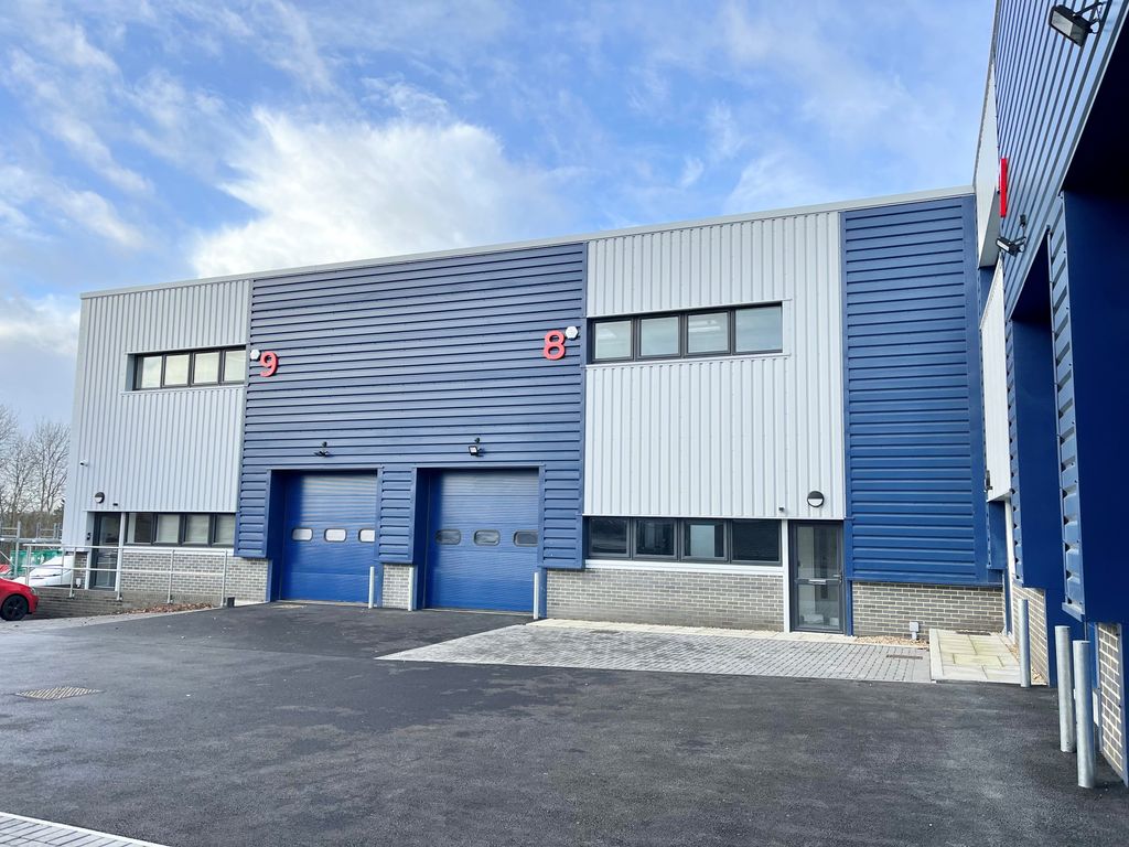 Industrial to let in Unit 8 Winchester Hill Business Park, Winchester Hill, Romsey SO51, £28,750 pa