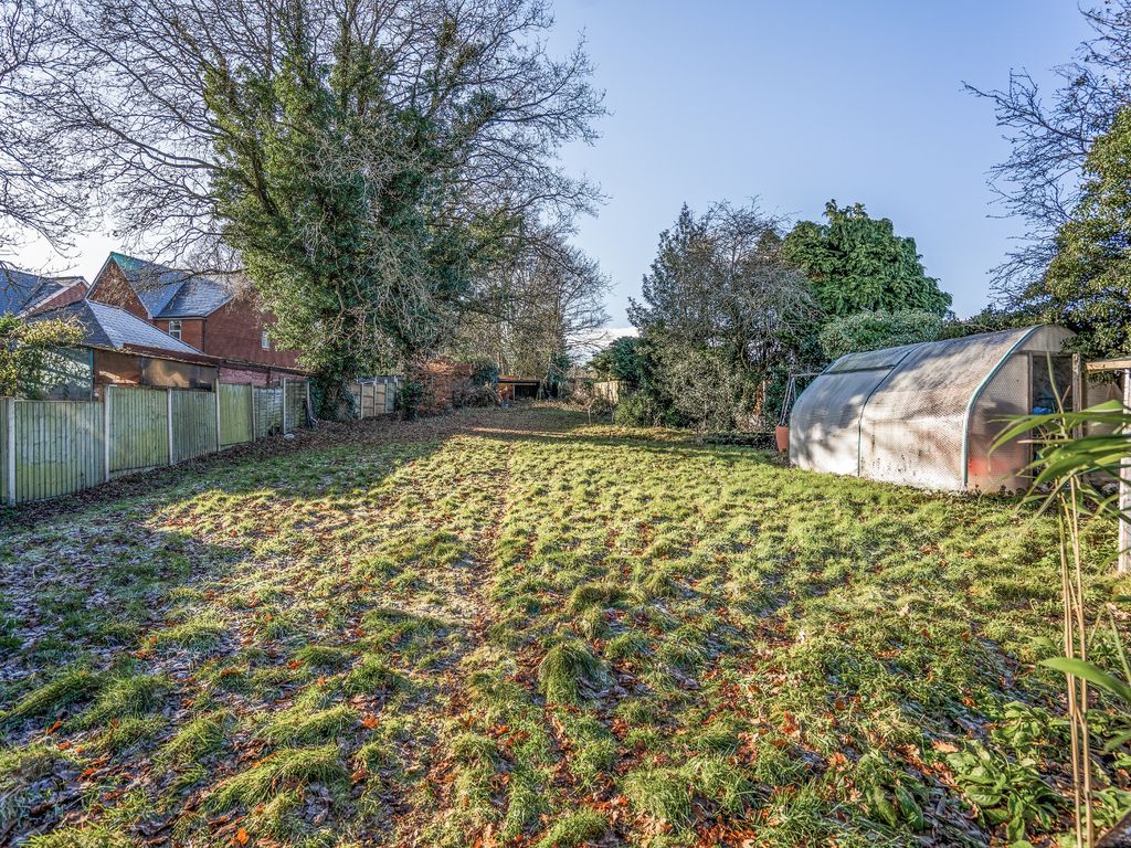 4 bed detached house for sale in Habberley Road, Kidderminster DY11, £550,000