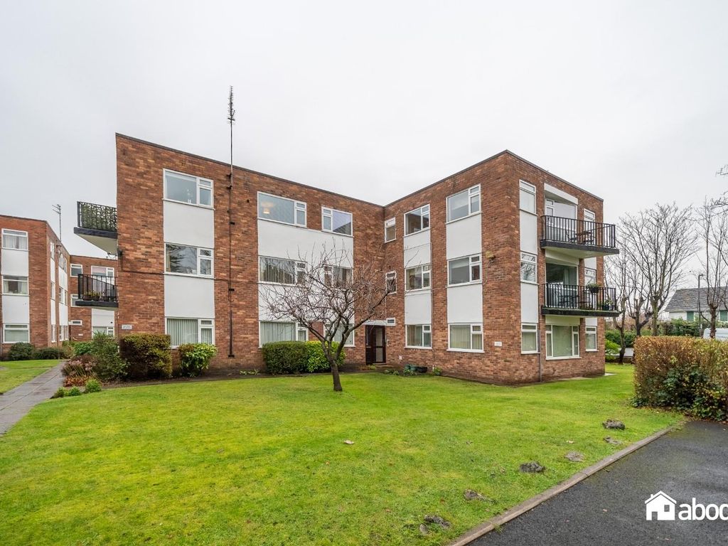 3 bed flat for sale in Nicholas Road, Crosby, Liverpool L23, £225,000