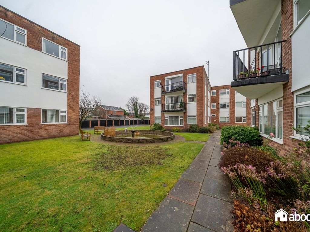 3 bed flat for sale in Nicholas Road, Crosby, Liverpool L23, £225,000