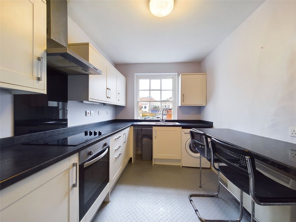 1 bed flat for sale in King Street, Stroud, Gloucestershire GL5, £135,000