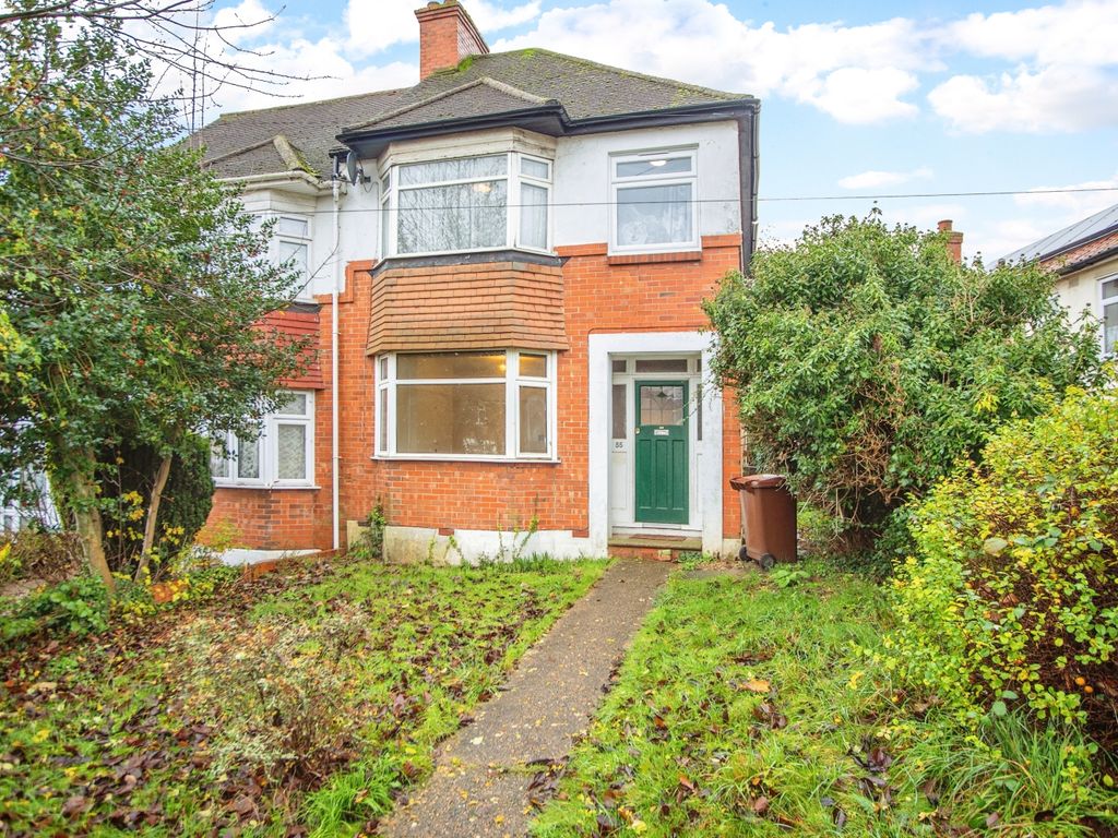 3 bed end terrace house for sale in Broom Hill Road, Rochester, Kent ME2, £350,000