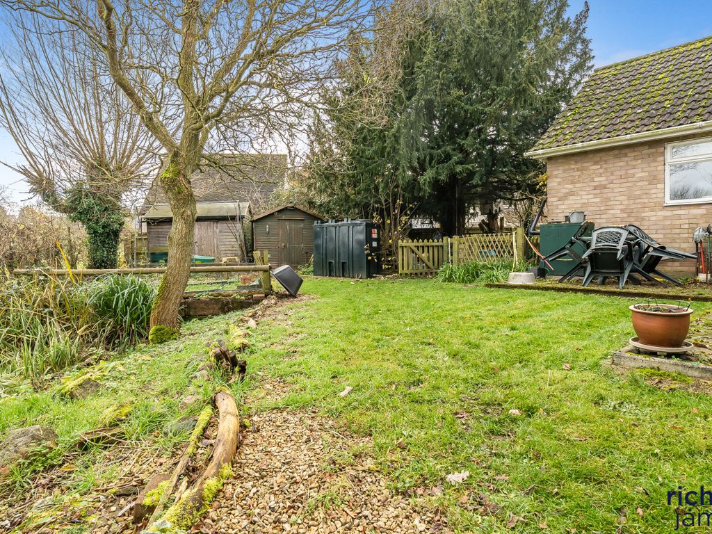 5 bed bungalow for sale in The Forty, Bishopstone, Wiltshire SN6, £550,000