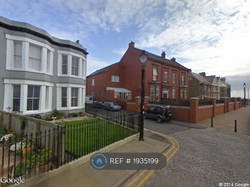 Room to rent in South Crescent, Hartlepool TS24, £280 pcm