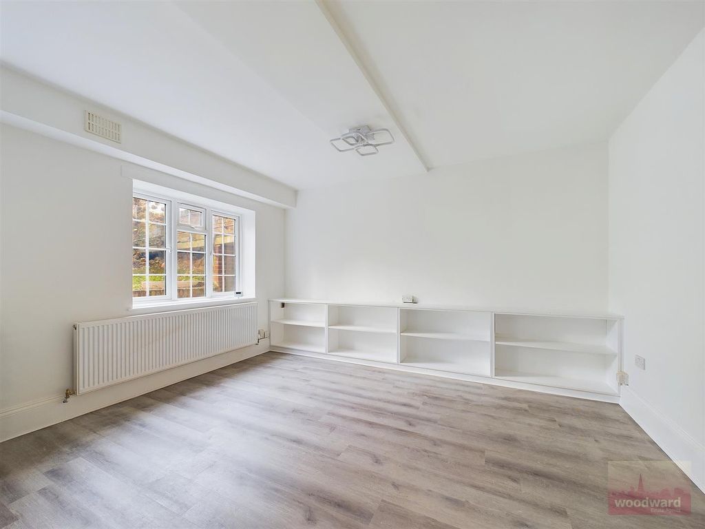 3 bed flat to rent in Herga Court, Sudbury Hill, Harrow On The Hill HA1, £2,250 pcm