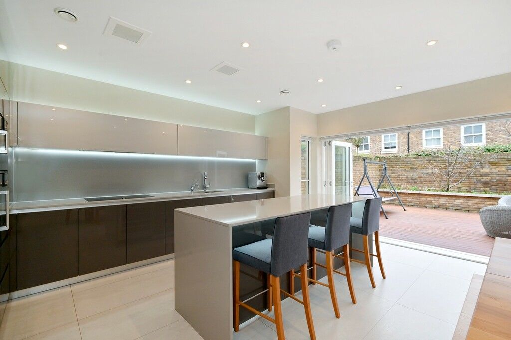 5 bed property to rent in Entwistle Terrace, Hammersmith W6, £13,997 pcm
