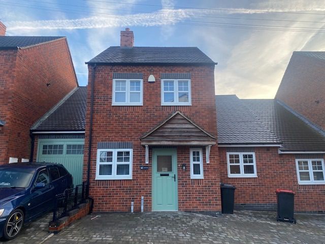 3 bed detached house to rent in Chancery Lane, Nuneaton CV10, £1,050 pcm