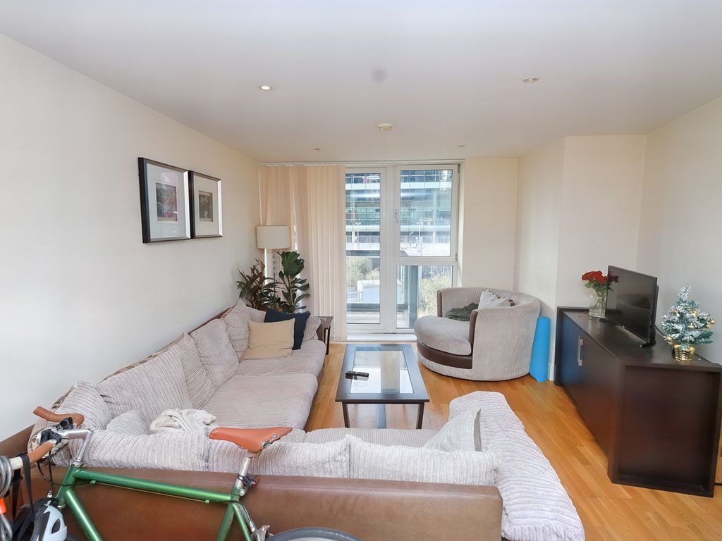 2 bed flat to rent in Drayton Park, London N5, £2,200 pcm
