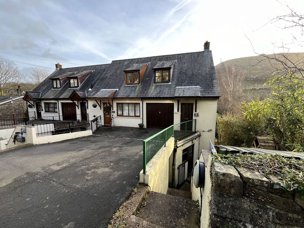 3 bed end terrace house for sale in Maes Y Gwartha, Gilwern, Abergavenny NP7, £269,950