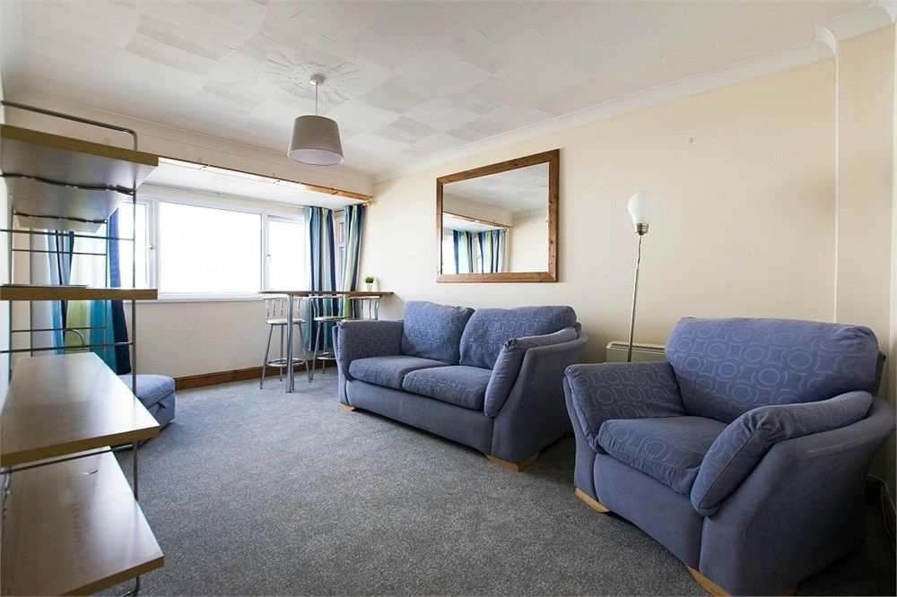 2 bed flat for sale in Llandaff Road, Cardiff CF11, £175,000