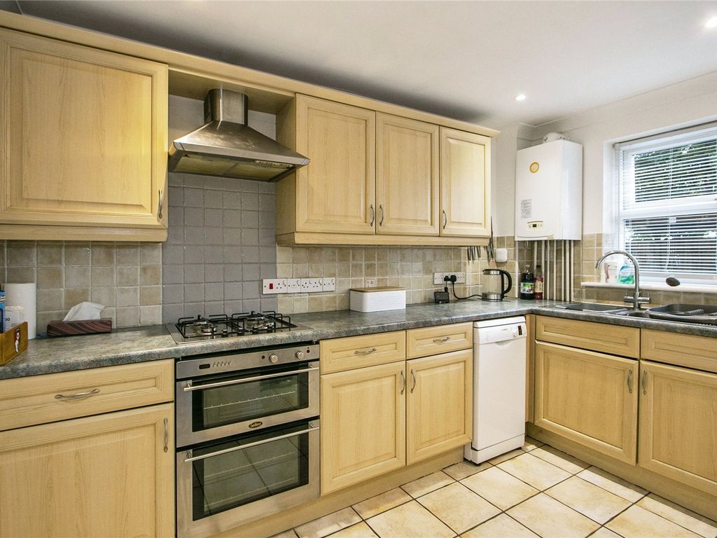 2 bed flat for sale in St. Stephens Road, Bournemouth BH2, £250,000