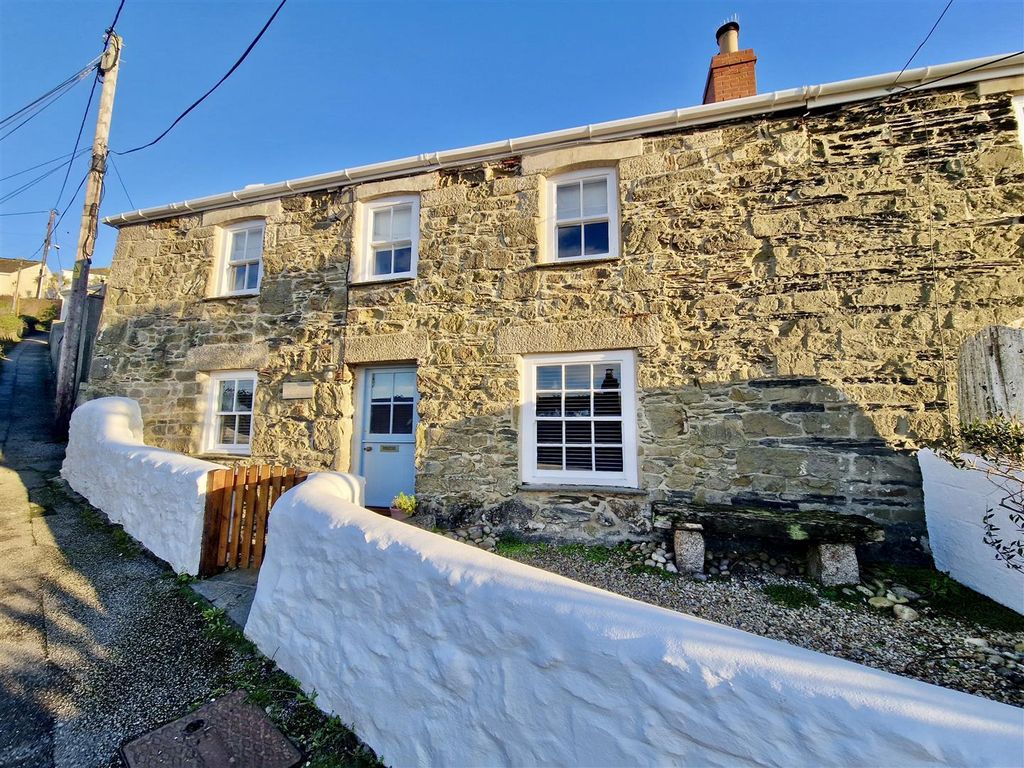 2 bed cottage for sale in Institute Hill, Porthleven, Helston TR13, £495,000