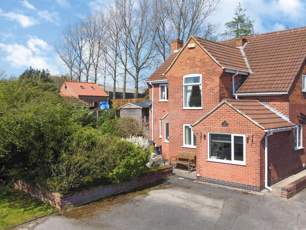 4 bed detached house for sale in The Gables, Windmill Way, Blidworth NG21, £425,000