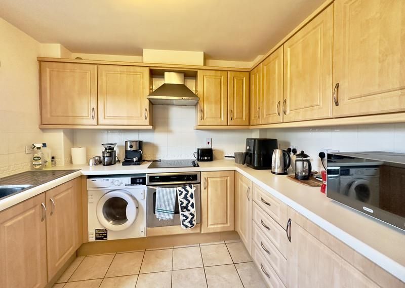 2 bed flat for sale in Sileby Road, Barrow Upon Soar, Loughborough LE12, £134,950