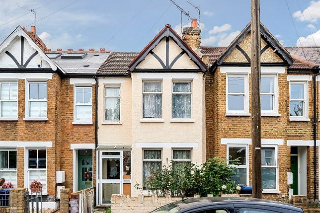 3 bed terraced house for sale in Glenfield Road, London W13, £600,000