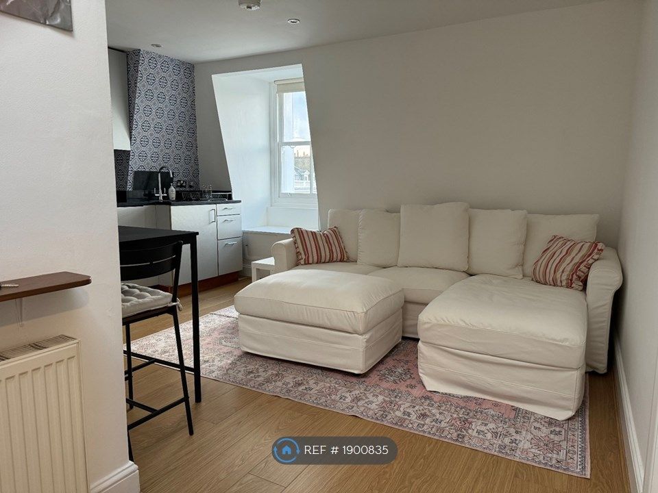 1 bed flat to rent in Onslow Gardens, London SW7, £3,150 pcm