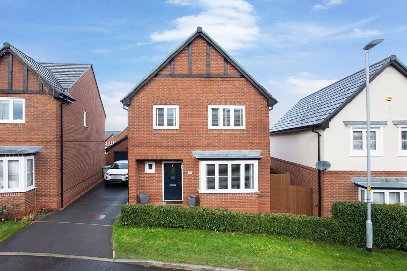 4 bed detached house for sale in Lomas Way, Congleton CW12, £395,000