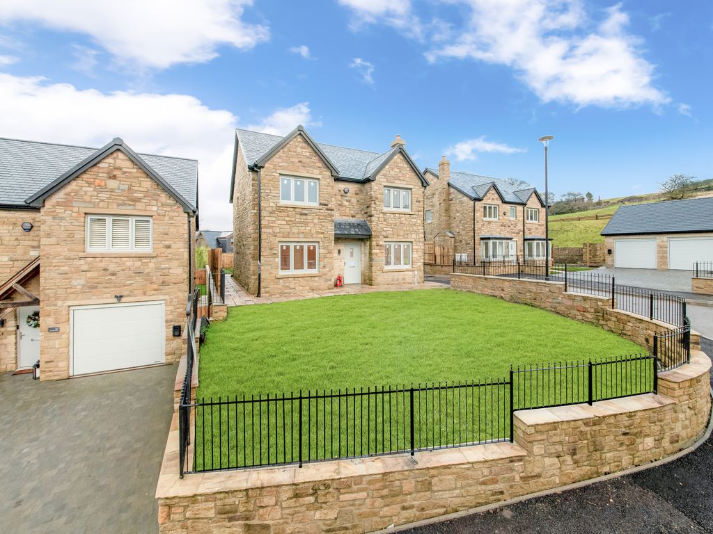Commercial property for sale in Chestnut, 22 Meadow Edge Close, Rossendale BB4, £595,000