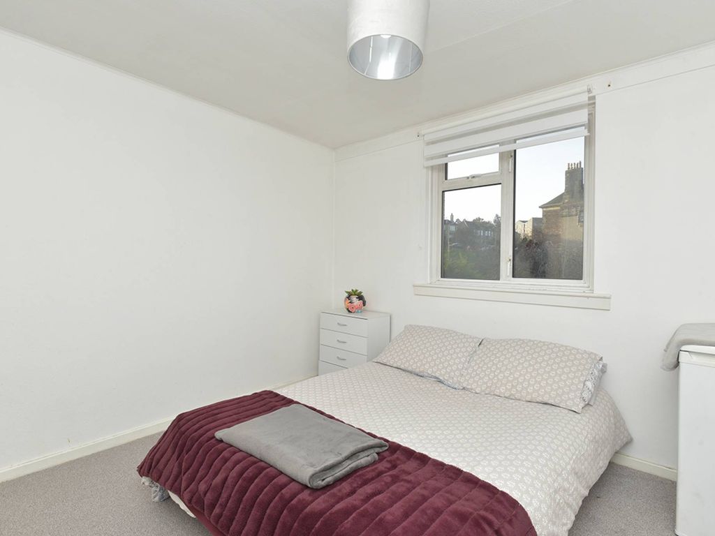 2 bed flat for sale in Maidencraig Court, Blackhall, Edinburgh EH4, £185,000