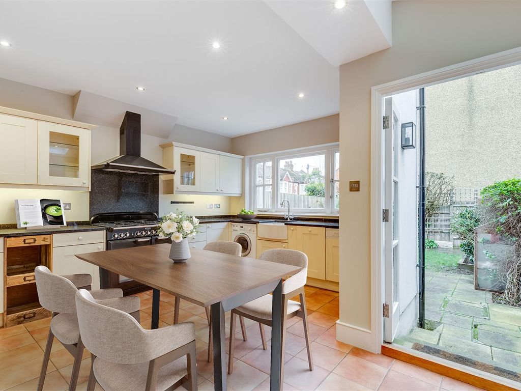 4 bed property for sale in Ashen Grove, London SW19, £1,200,000