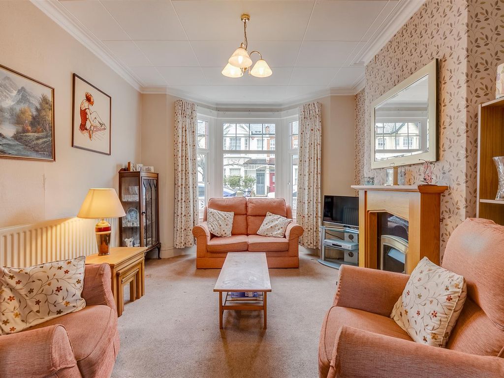 3 bed property for sale in Astonville Street, London SW18, £995,000
